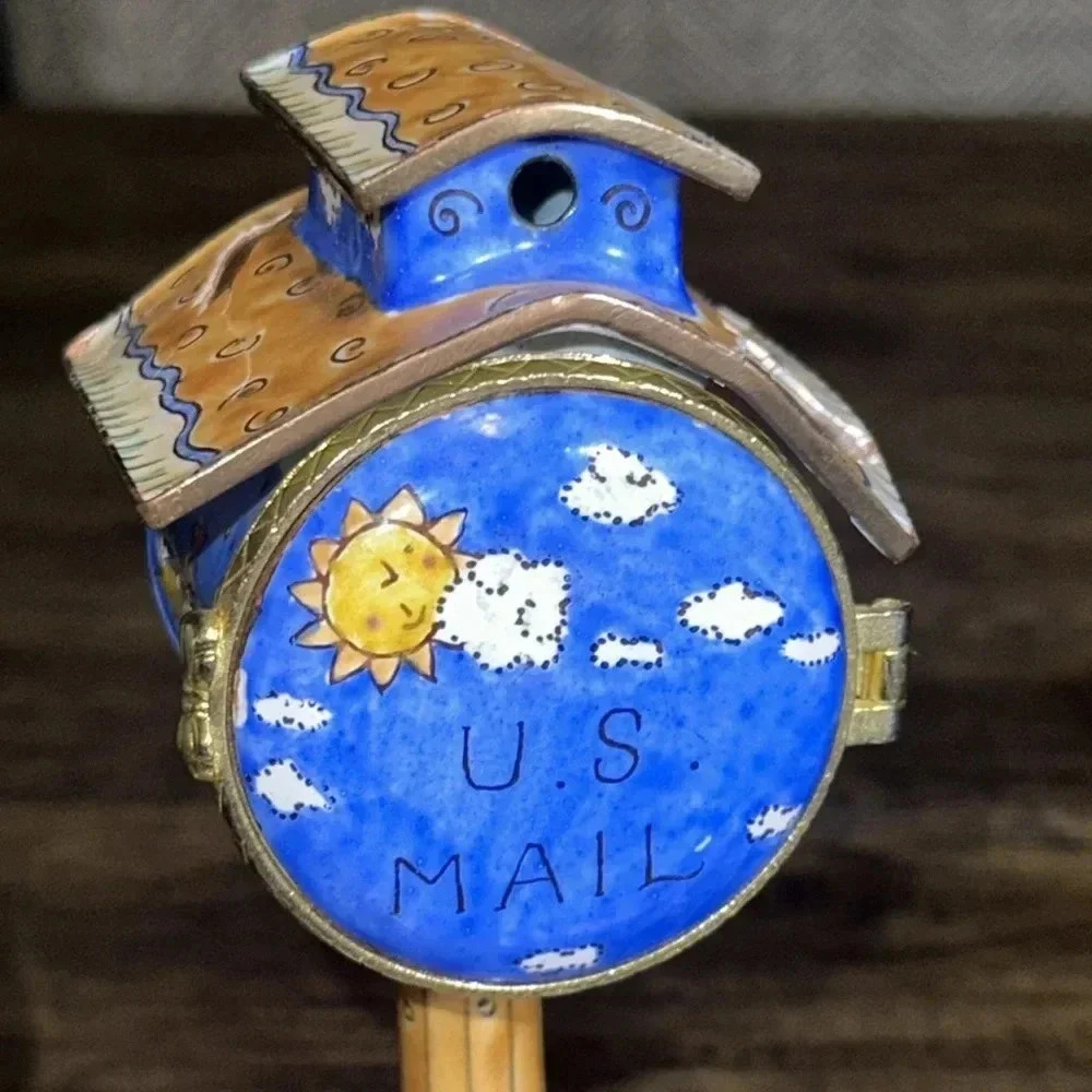 VTG Set of 2 US Mail Stamp Holder Birdhouses Kelvin Chen 2004 / 2002 - Picture 5 of 16